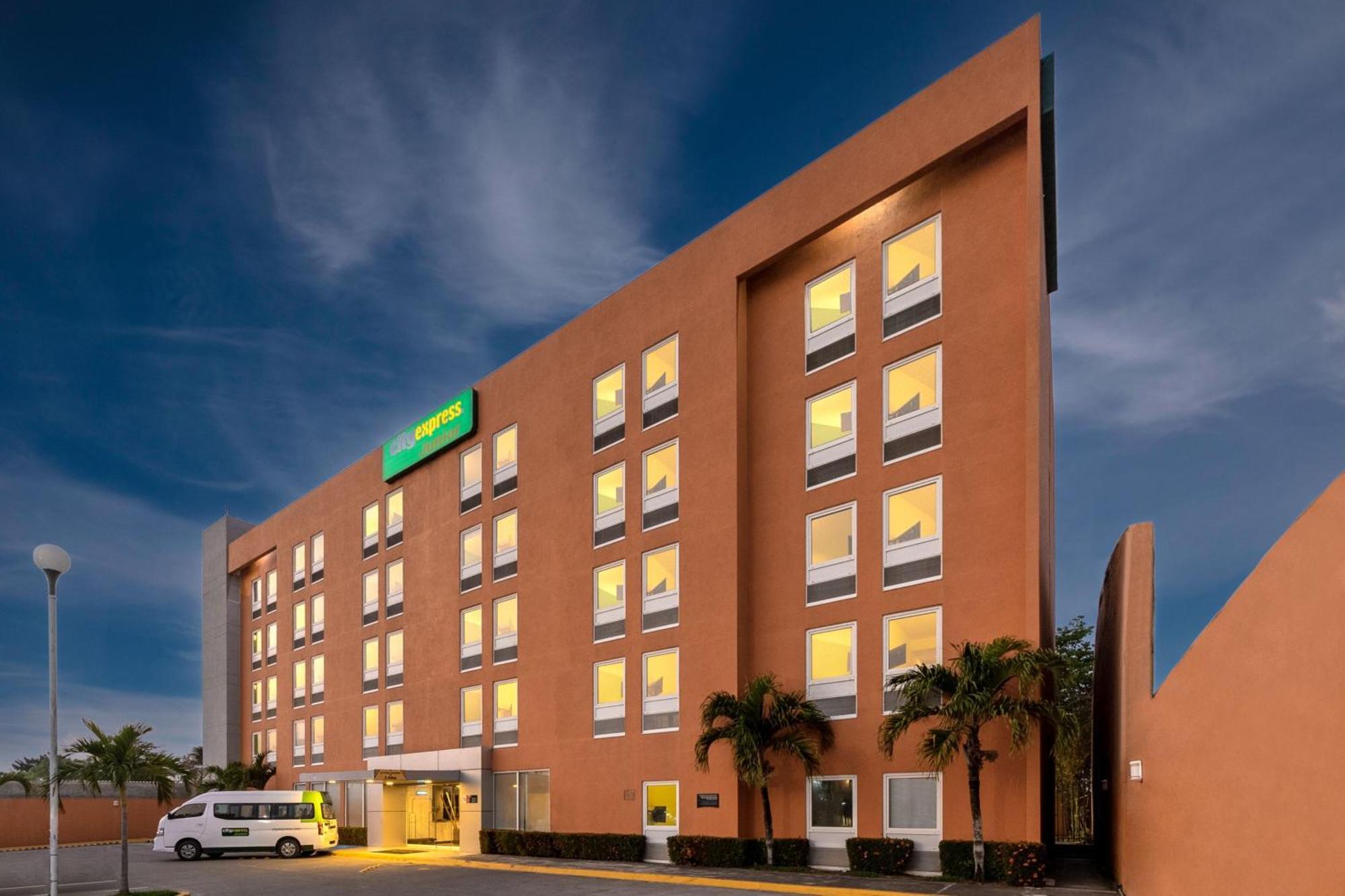 City Express Junior By Marriott Veracruz Aeropuerto Extérieur photo